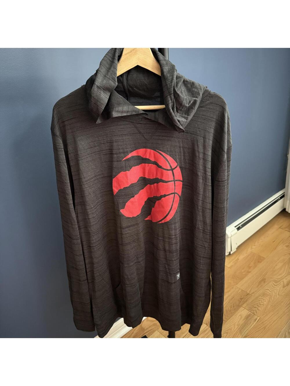Toronto Raptors Polyester Pullover, Athletic Wear, Levelwear, Mens XXL NWT